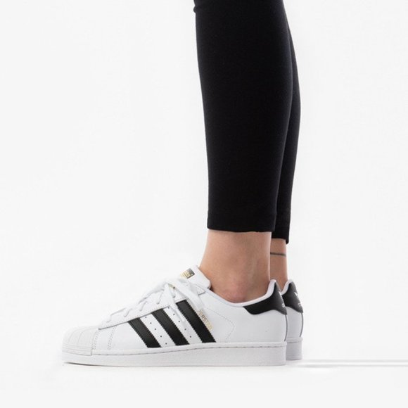 Adidas Originals Women's Superstar Shoes - Picture 2 of 16